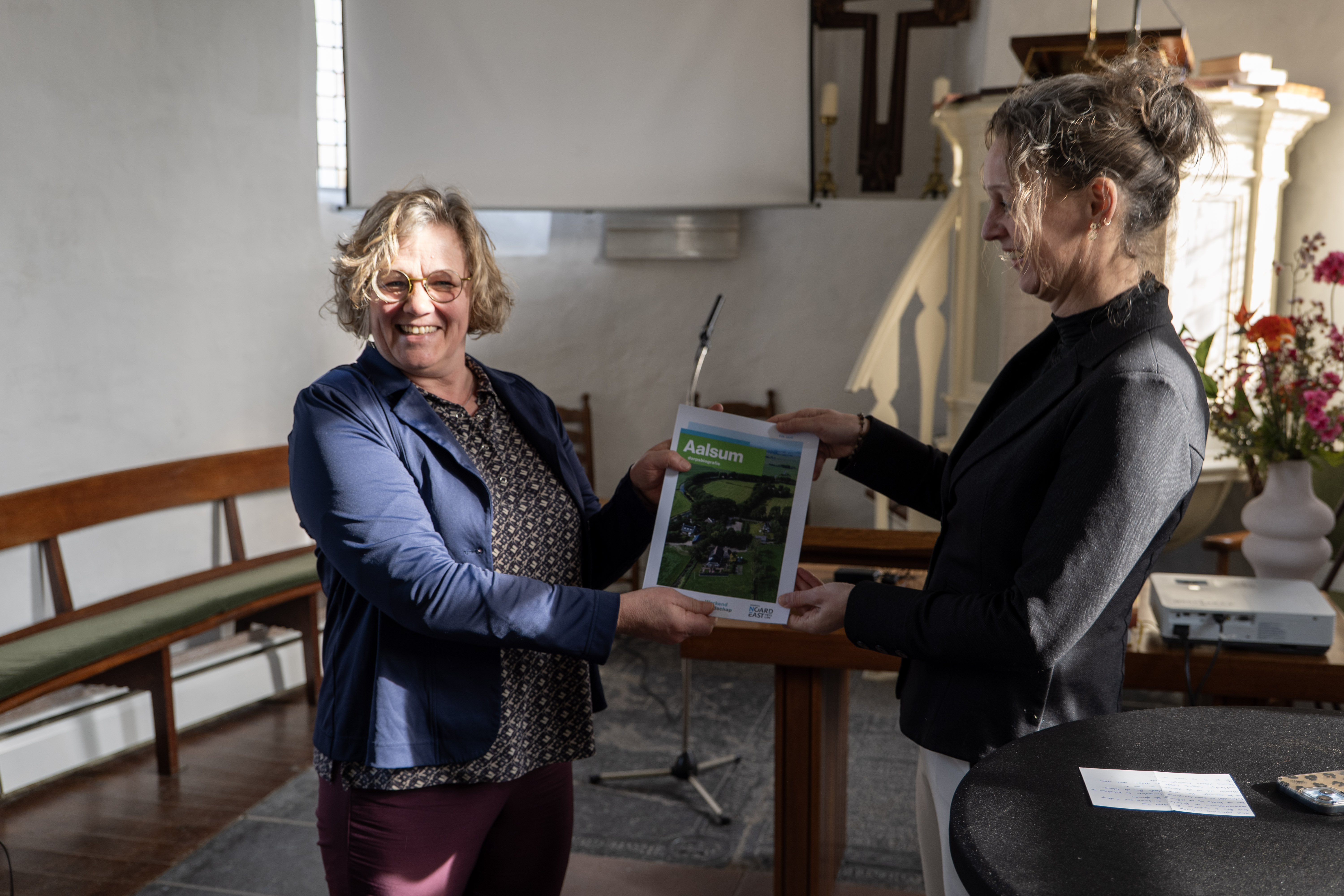 20260219 Aalsum ontvangt eerste dorpsbiografie van Noardeast Fryslân 5